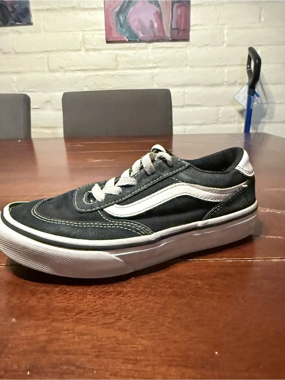 Vans Black with White Stripe Low Top Skate Shoe Kids size 2